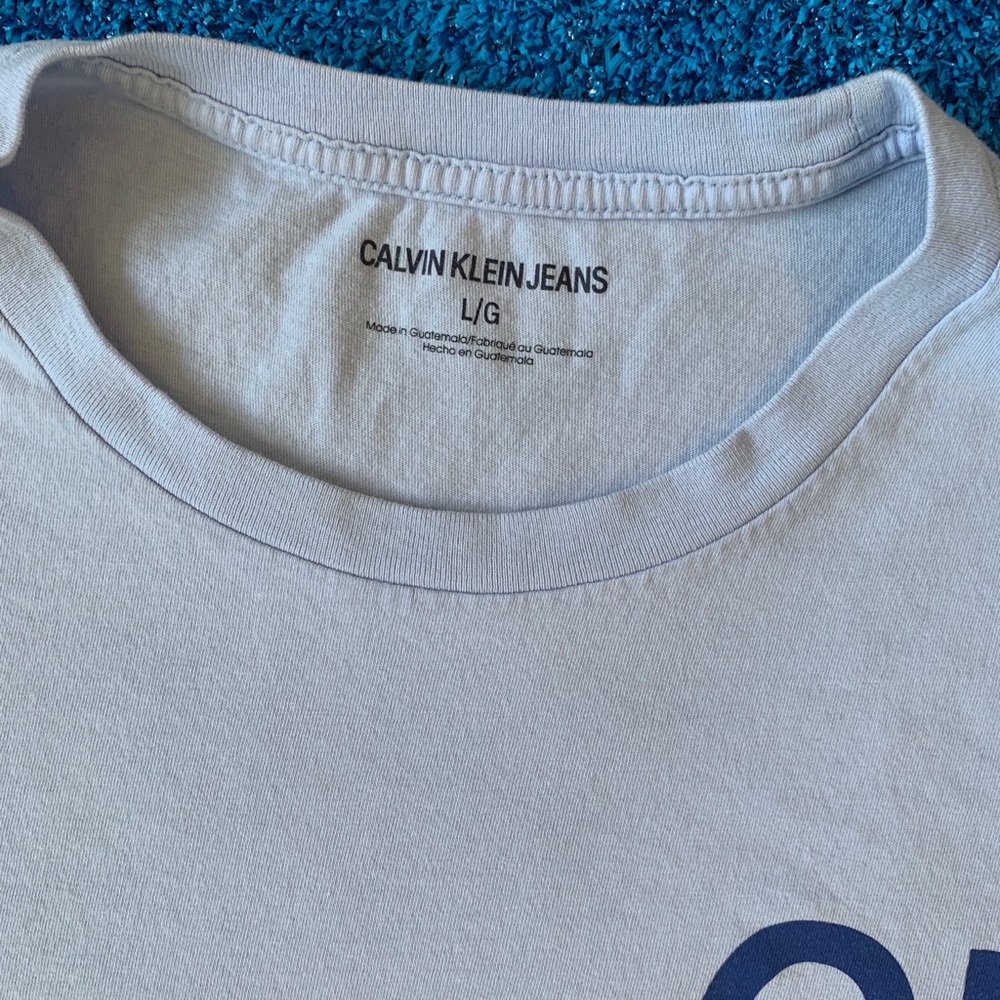 Calvin Klein Jeans T-Shirt - Picture 3 of 3